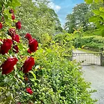 Oda ve Kahvaltı Crow Country Ambleside