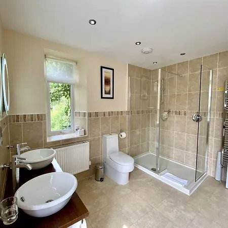 B&B Crow Country 4*