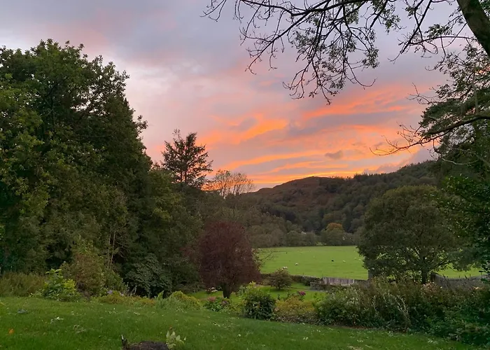 Bed & Breakfast Crow How Country