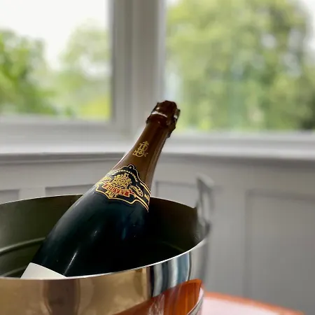 Oda ve Kahvaltı Crow Country